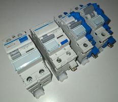 Hager CDA 225C / ADS 913C / 2 * MCS 013C +N Set! - 4 Stück -