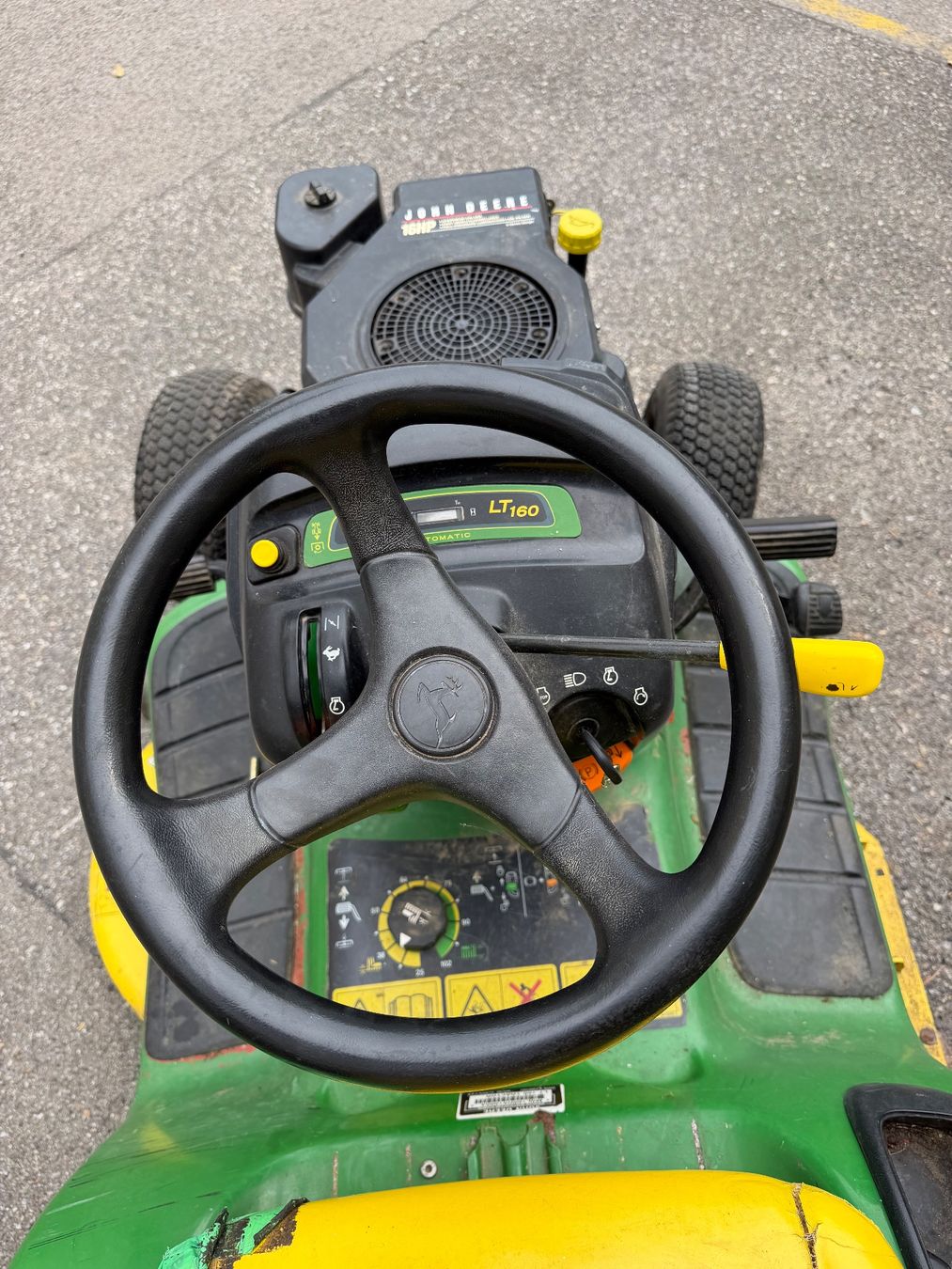 John Deere Rasenmäher: John Deere LT 160 Rasentraktor Ab1.- – Defekt aus Zuchwil von cer_tb8y 6