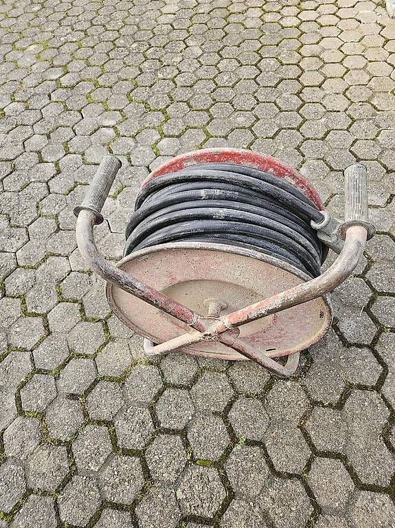 Câbles: Blechkabelrolle J15 – D'occasion à Villnachern par chiara99ch