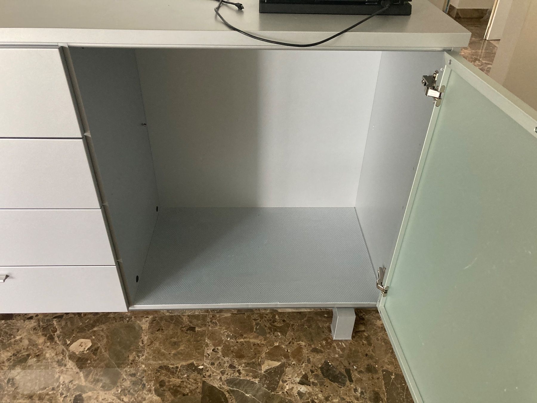 Pfister Mobili TV: Sideboards vom Pfister – Usato da Aesch BL venduto da EdelFund 2