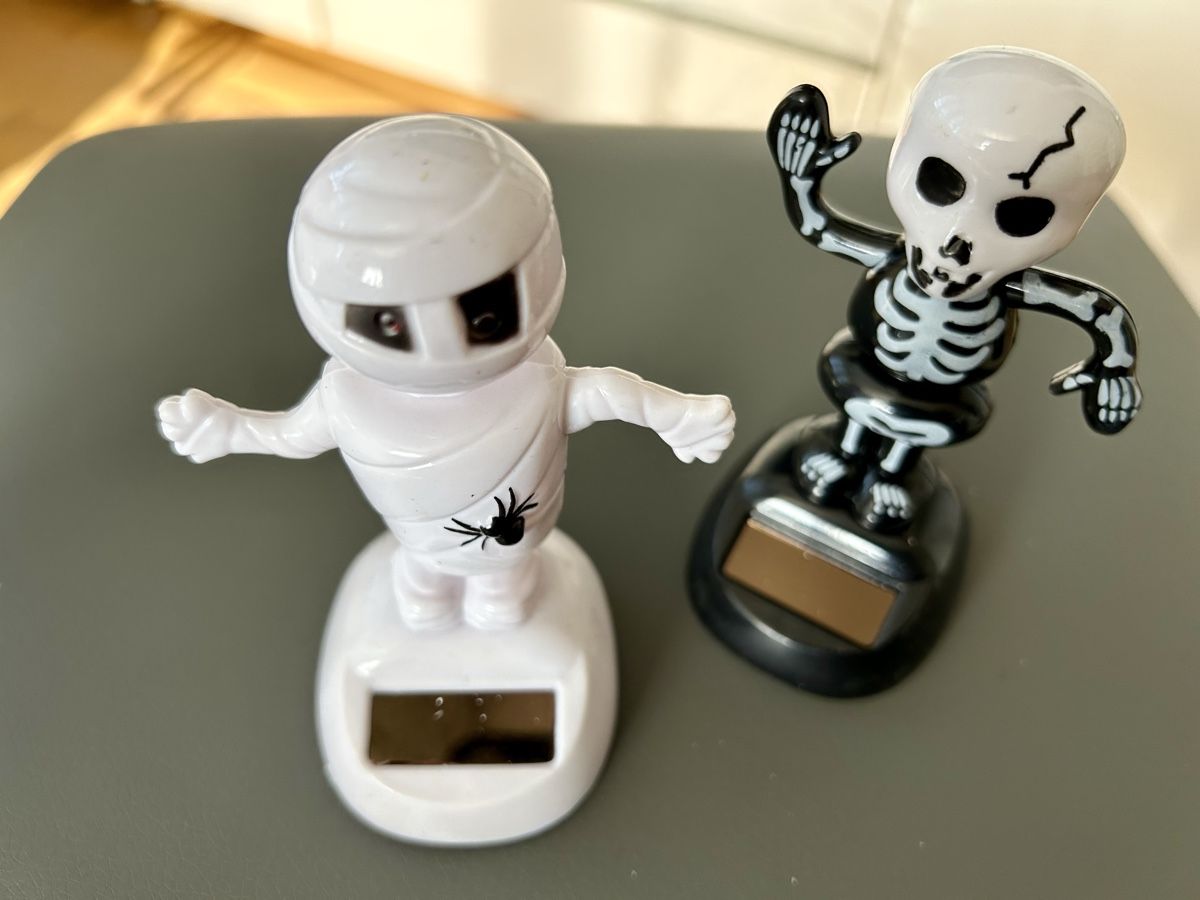 Statuette: 2 Solar Wackelfiguren – Usato da Gunten venduto da starfish3 1