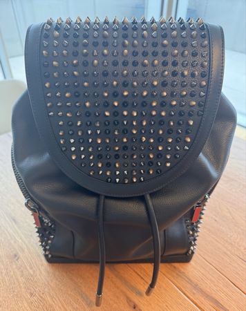 Christian Louboutin Rucksack mit Nieten - Top Zustand!