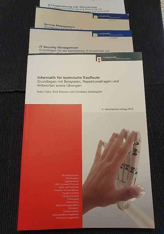 Bücher: Informatik compendia 8 Bücher  – Neu und originalverpackt aus Birr von Sonne_Mond_Sterne