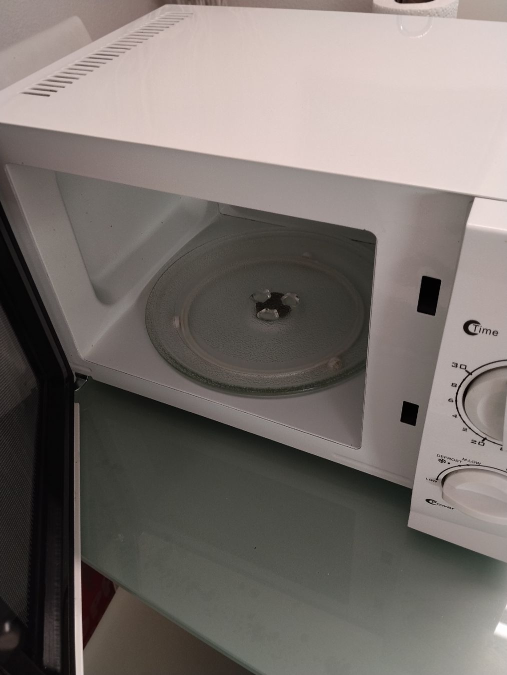 Appareils de cuisine: Mikrowelle intertronic – D'occasion à Volketswil par pal_tbg8