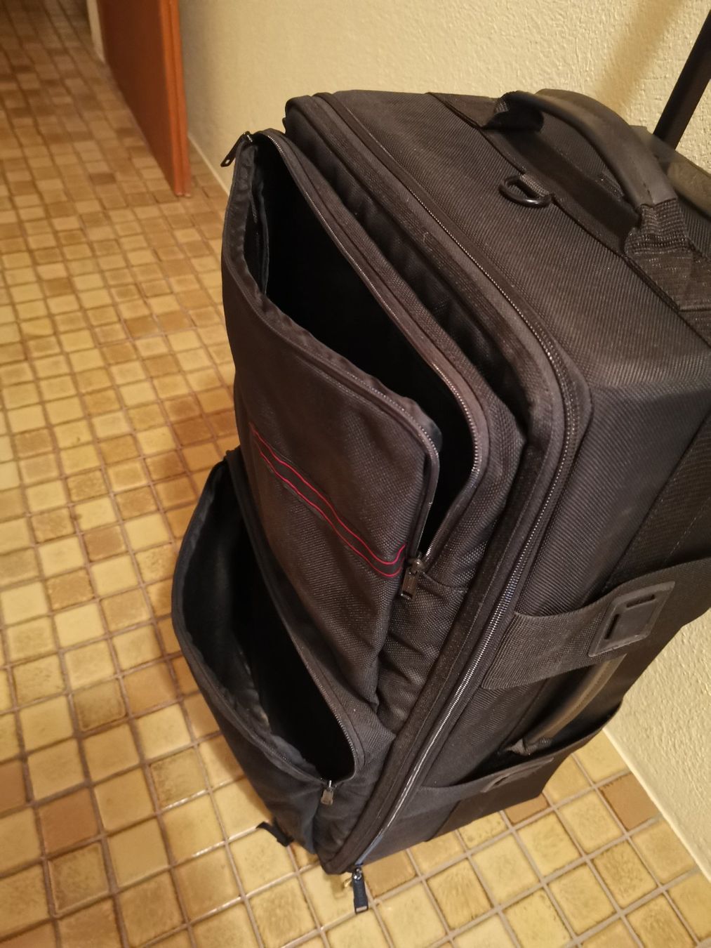 Reisekoffer: Foto Rollkoffer Tamrac – Neu (gemäss Beschreibung) aus Dornach von Hei50 4