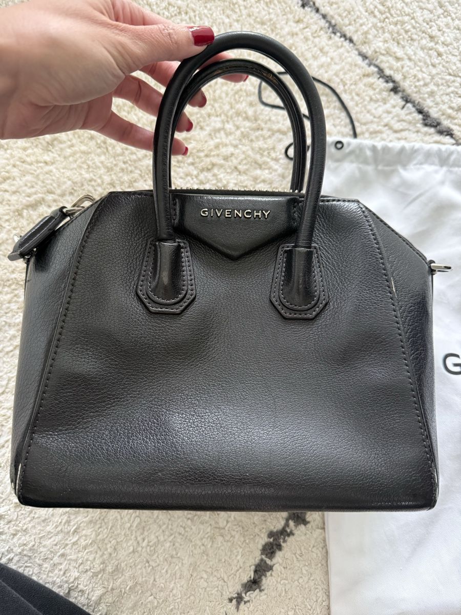 Givenchy Borse da donna: Tote Bag Antigona Mini aus Leder – Usato da Zollikon venduto da snowflake10- 1
