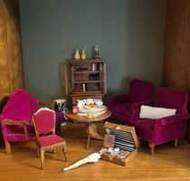Wohnzimmer mit viel Zubehör für Puppenhaus/Puppenstube 