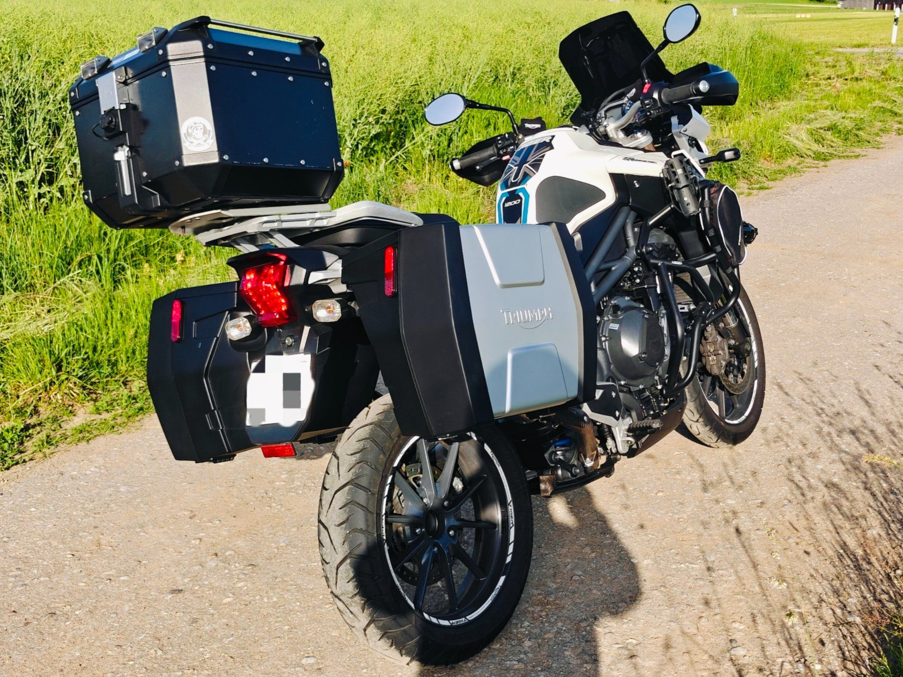 Triumph Touring: Triumph Tiger 1200 Explorer ABS | Tempomat | Kardan | Koffer – Gebraucht aus Volketswil von Smile240 2