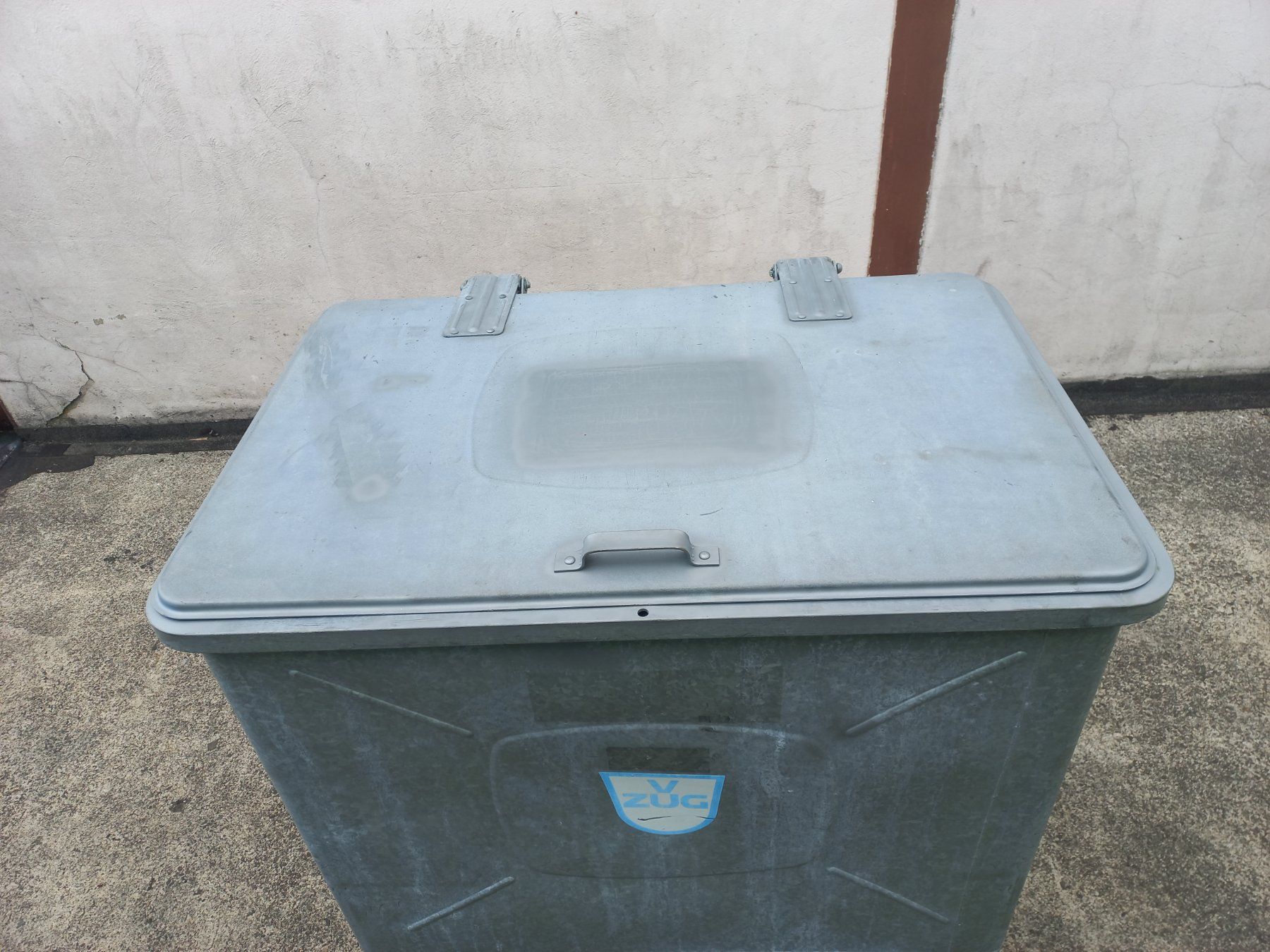 Autres articles bureau & commerces: Abfallcontainer Kehrichtcontainer Müllcontainer Container 2 – D'occasion à DULLIKEN par Lerchclassicdulliken 4