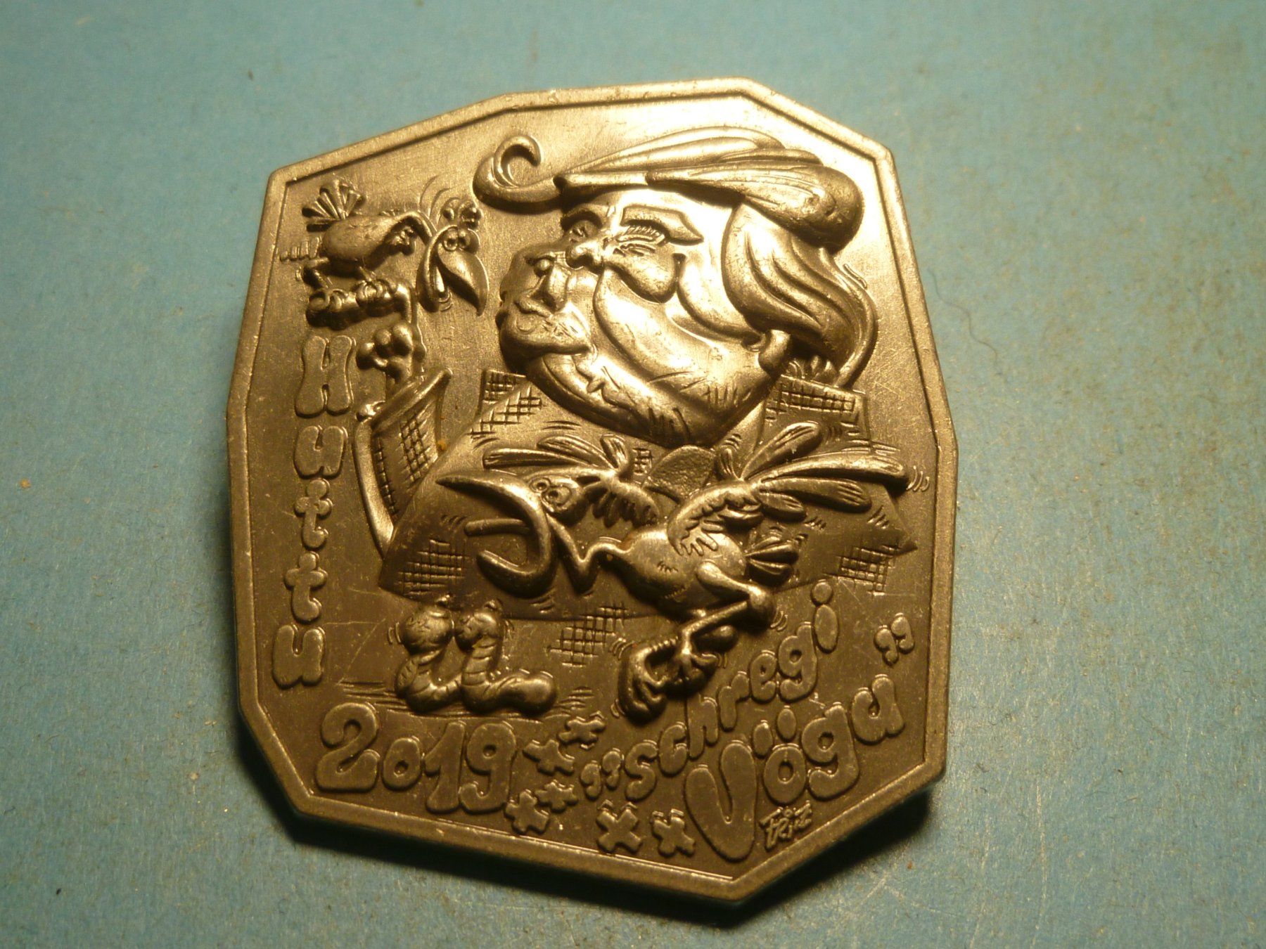 Placchette & Badge: HUTTWIL 2019 SILBER – Usato da Ried (Muotathal) venduto da Mandarin02