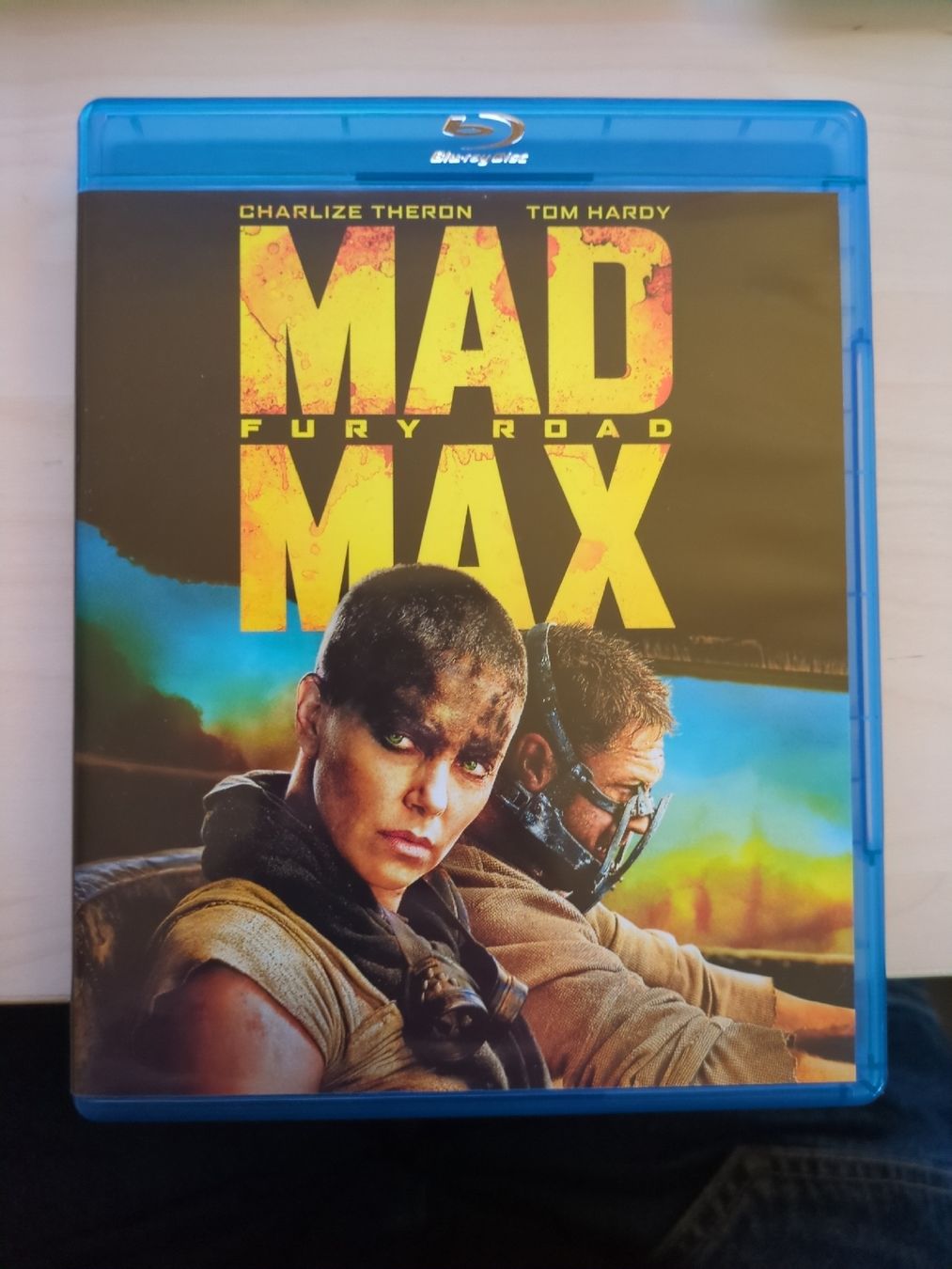 Tutti i DVDs: Mad Max Fury Road Blu-ray + DVD – Nuovo (secondo la descrizione) da Gland venduto da Kyostal