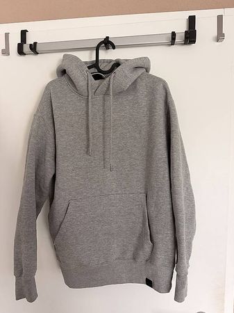 Grauer Pull&Bear Hoodie