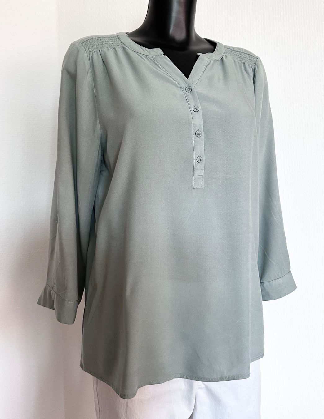 H&M Camicette: NEU 💜 Gr M Bluse fliessend – Nuovo (secondo la descrizione) da Rickenbach b. Wil venduto da sunneschii_ 3