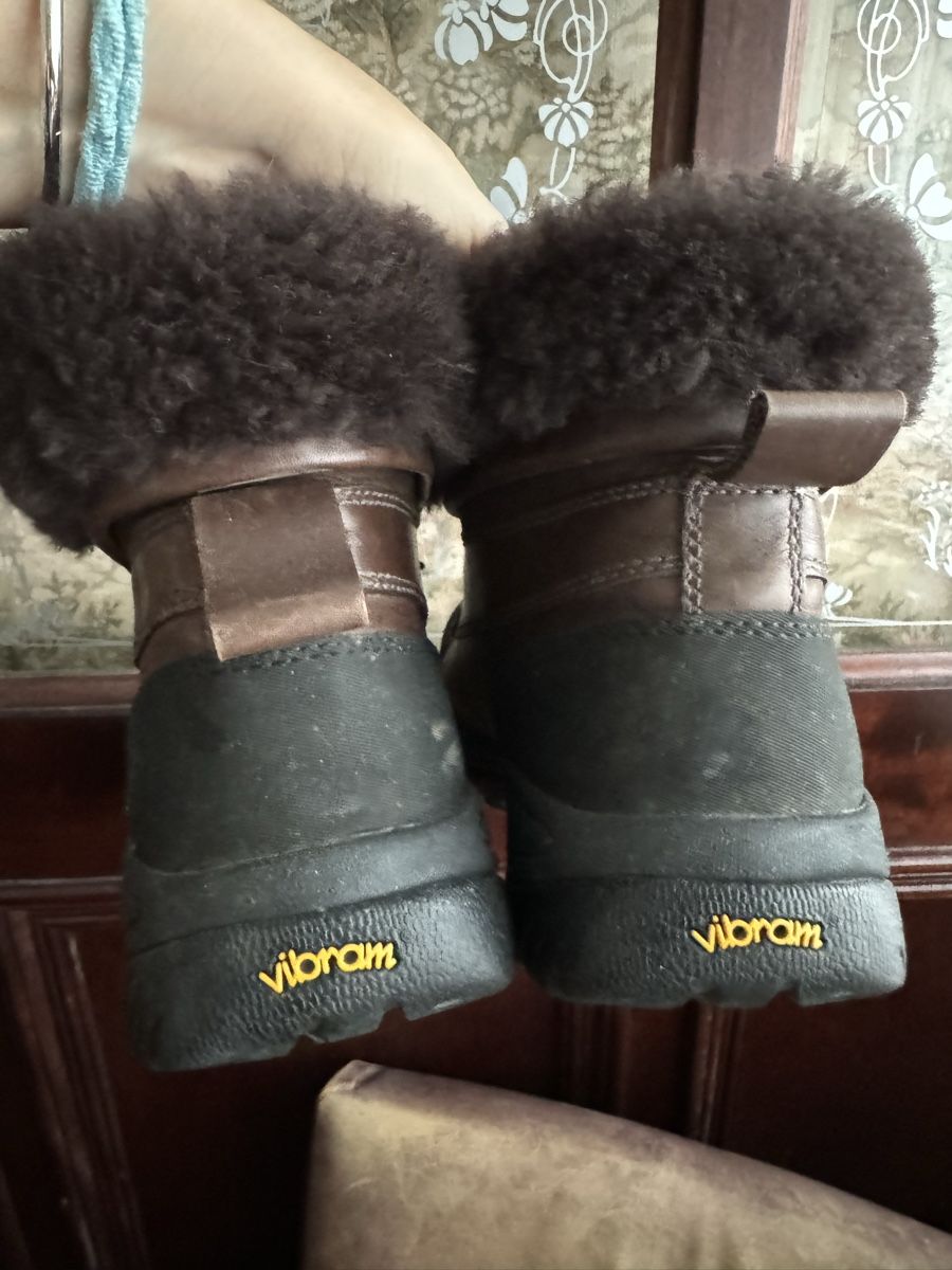 Ugg Scarpe da uomo: Ugg Leder Winterstiefel Schneeschuhe – Usato da Obfelden venduto da cesarina10 4