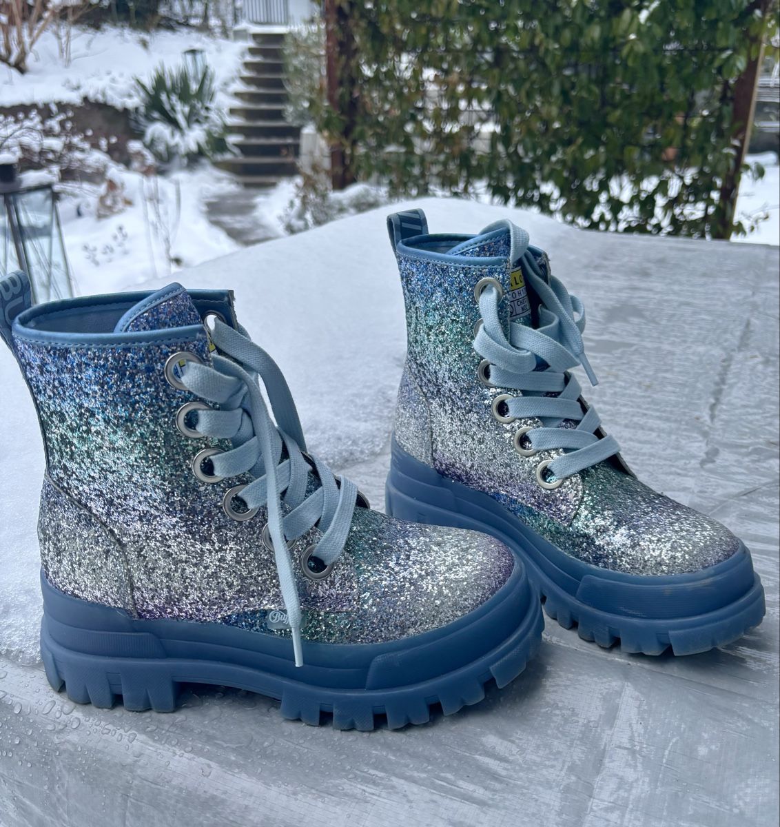 Buffalo Scarpe da donna: BUFFALO Aspha NC Mid Glitzer Boots blau/silber – Usato da Esslingen venduto da Sereno3