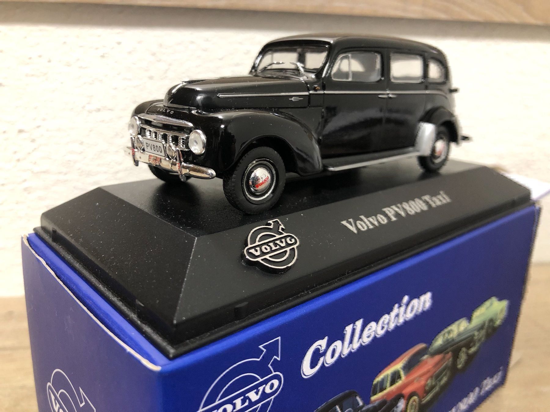 Volvo Modellini d'auto: Volvo pv800 Taxi Oldtimer classic – Nuovo e nell'imballaggio originale da Reinach AG venduto da rares75