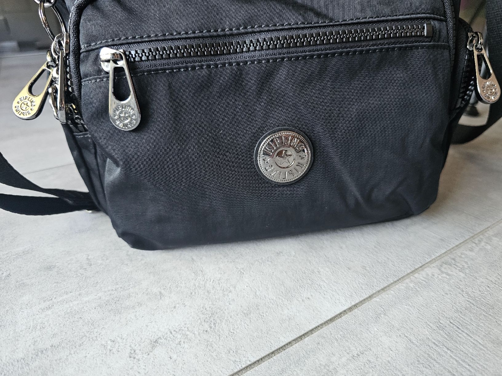 Kipling Borse da donna: original Kipling gabbie schwarz – Usato da bellinzona venduto da zeus6535 2