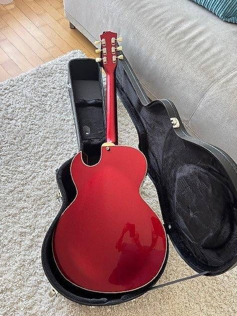 Musikinstrumente: CR Fatboy 95 Bigsby B60,  Candy apple red – Gebraucht aus Regensdorf von jannis02 2