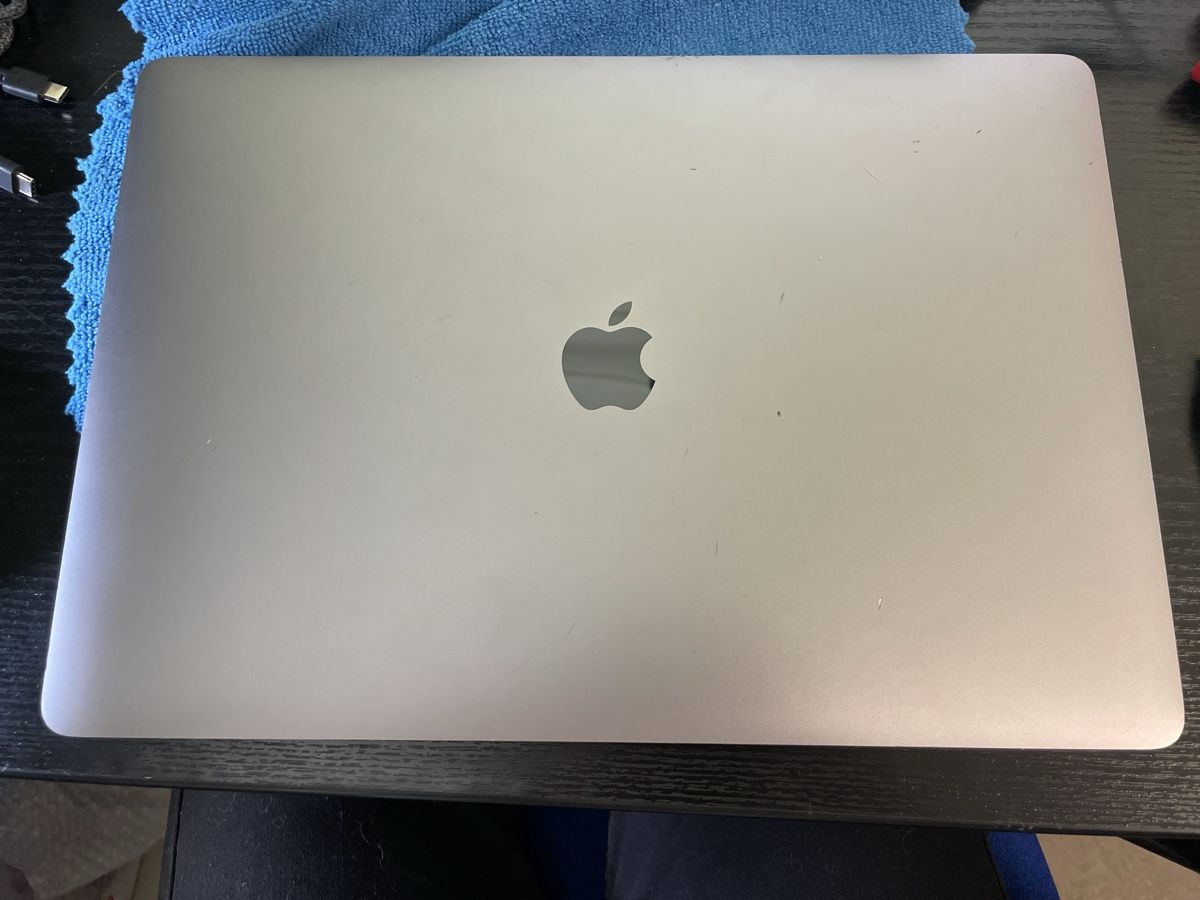 Apple Notebooks: MacBook Pro A1707 Def. – Defekt aus Abtwil sg von Kueng.MultiOutlet 4