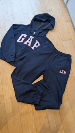 Gap Hoodie