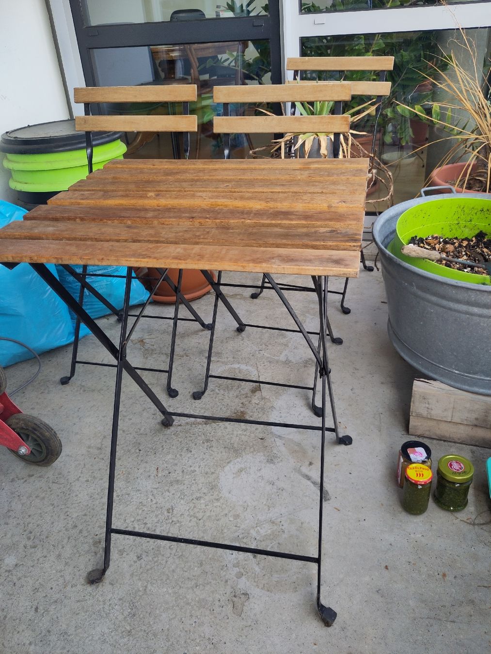 Ikea Set de table et chaises: 2 tables et 4 chaises Ikea tärnö – D'occasion à Fribourg par gen_h2q8 1