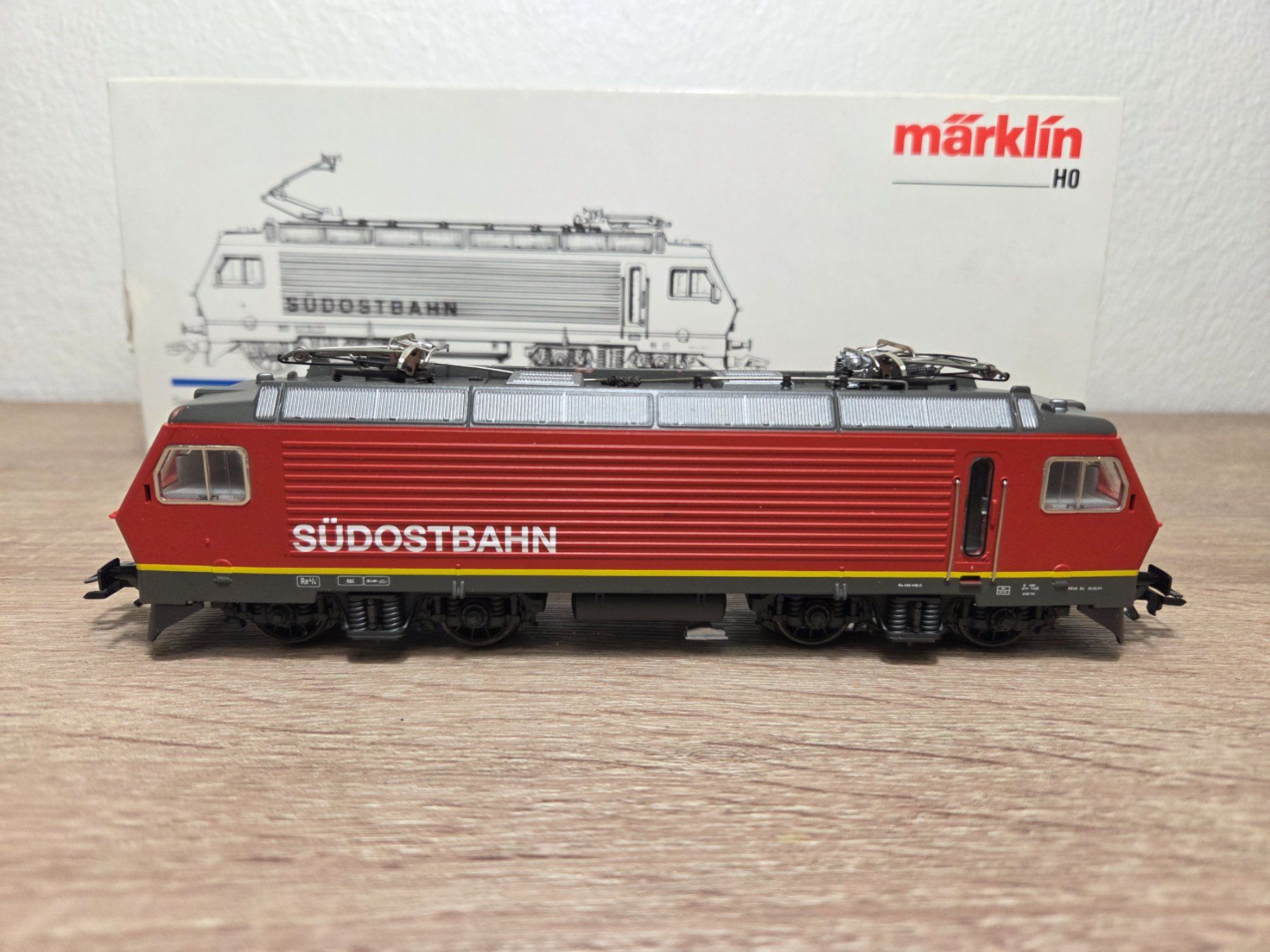 Märklin Modellini di ferrovie: Märklin 34301 E-Lok Re 446 Südostbahn Digital H0 – Usato da St-Aubin-Sauges venduto da Lo_Go 1