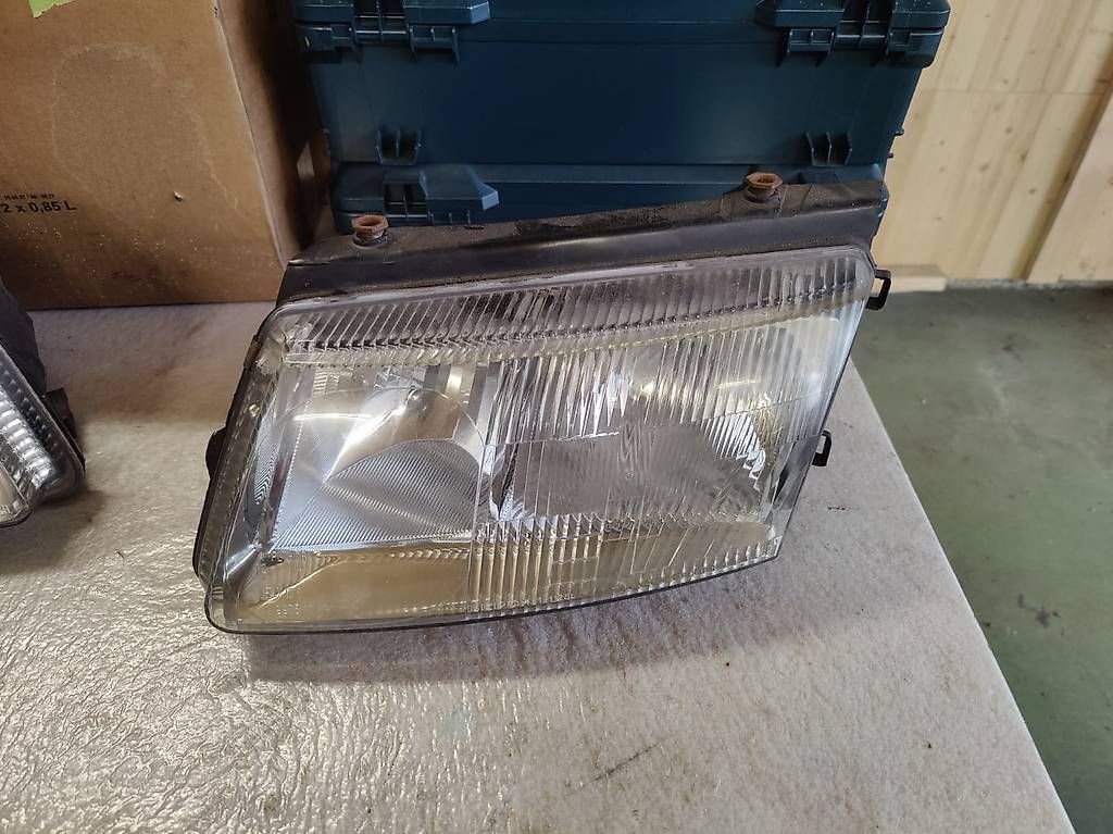 Fari: Scheinwerfer Passat 3B – Usato da Altdorf UR venduto da Gufler6460