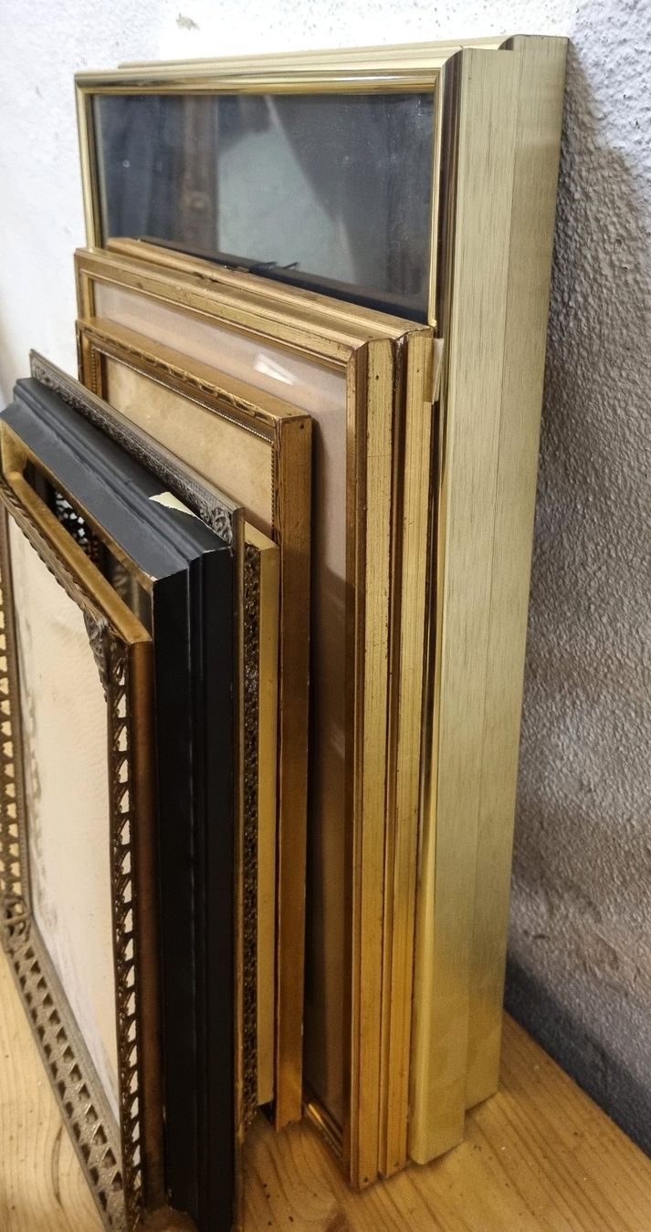Cornici: Konvolut Bilderrahmen Antik Gold Barock – Usato da Bern venduto da ros_v7ry 7