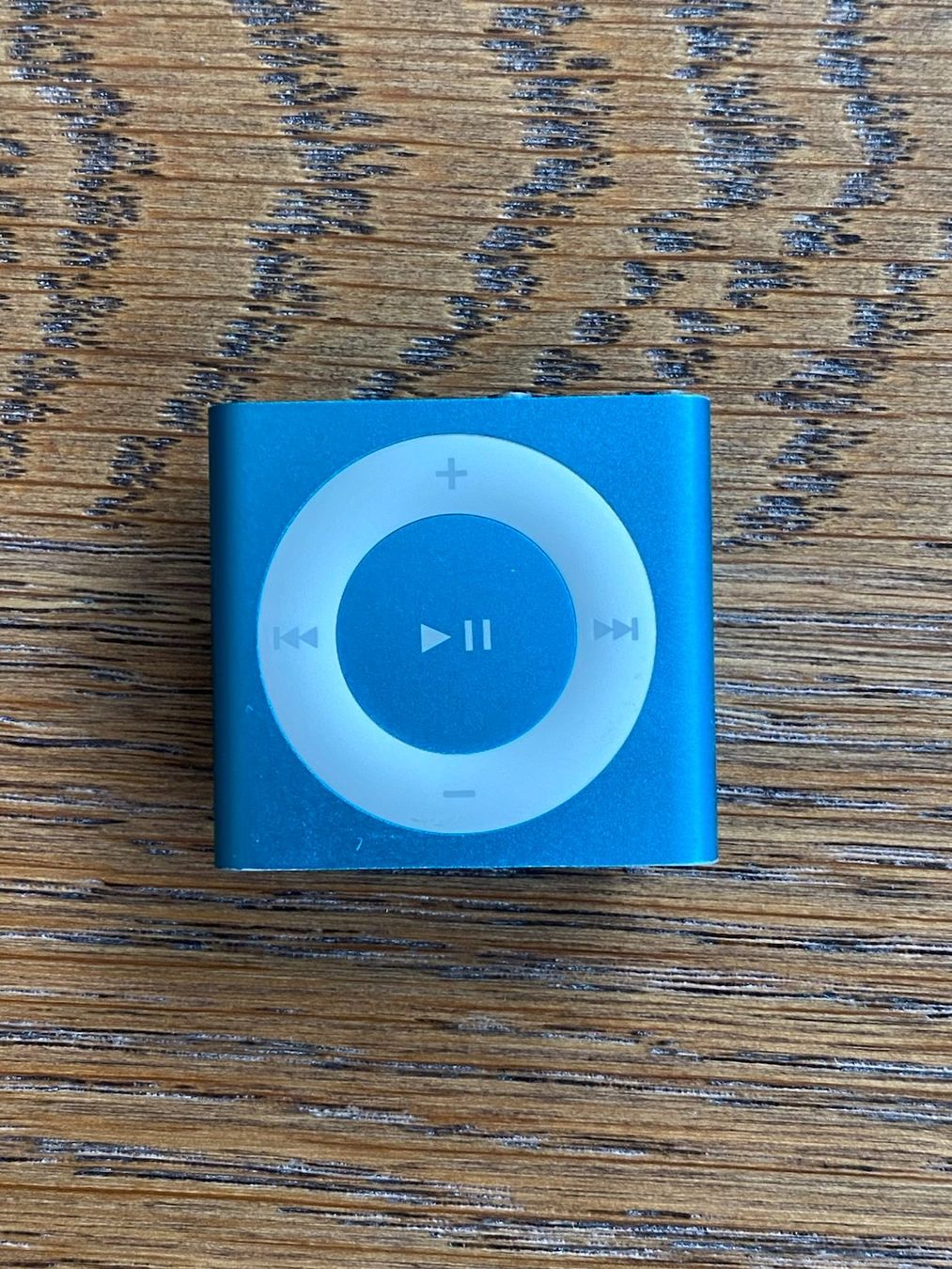 Apple Lettore multimediale portatile: Apple iPod shuffle 4. Generation 2 GB – Usato da Bern venduto da Chris_b