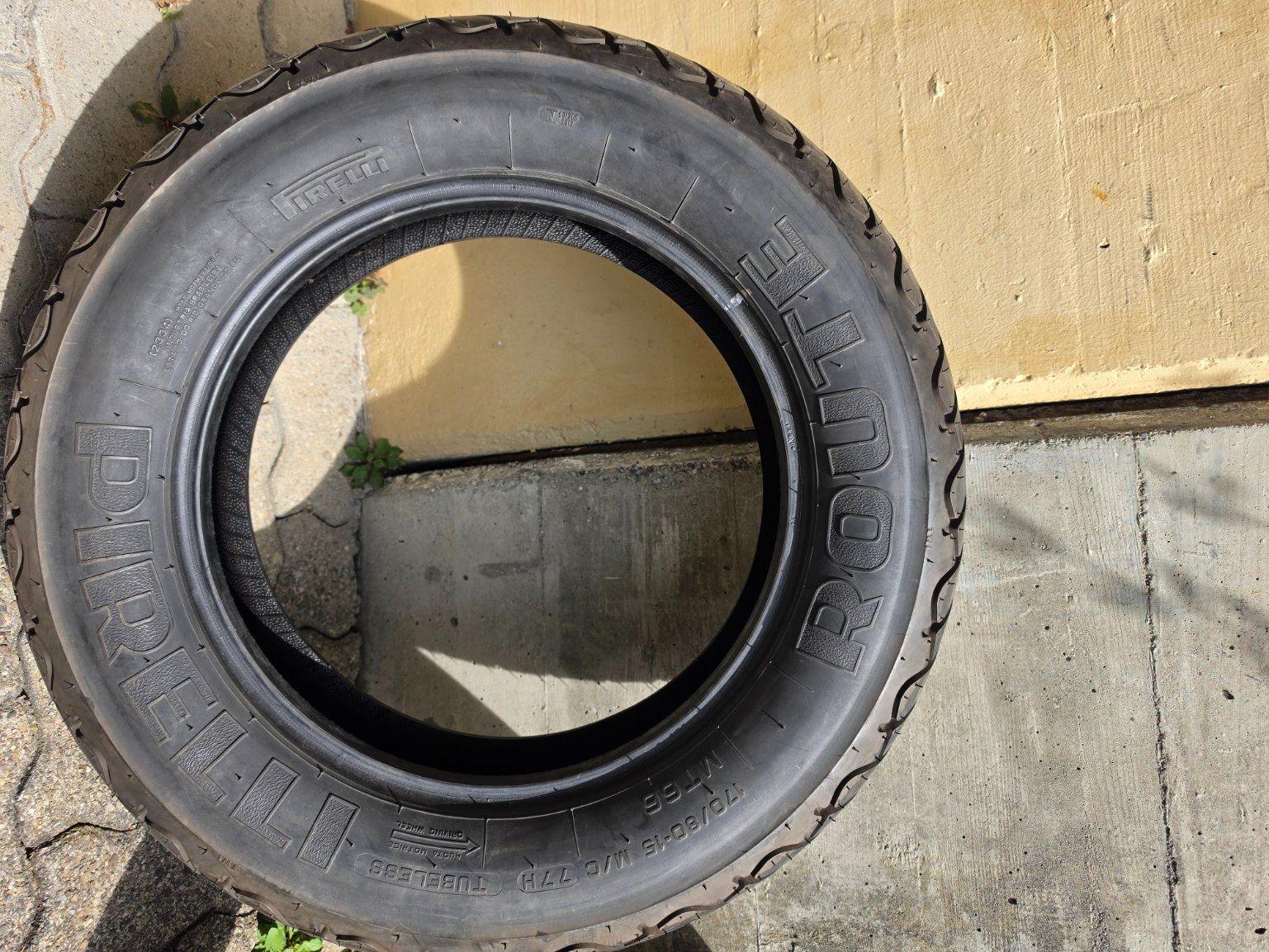 Pneus & Kompletträder: Motorradpneu – Gebraucht aus Birmensdorf ZH von Ganesan 1