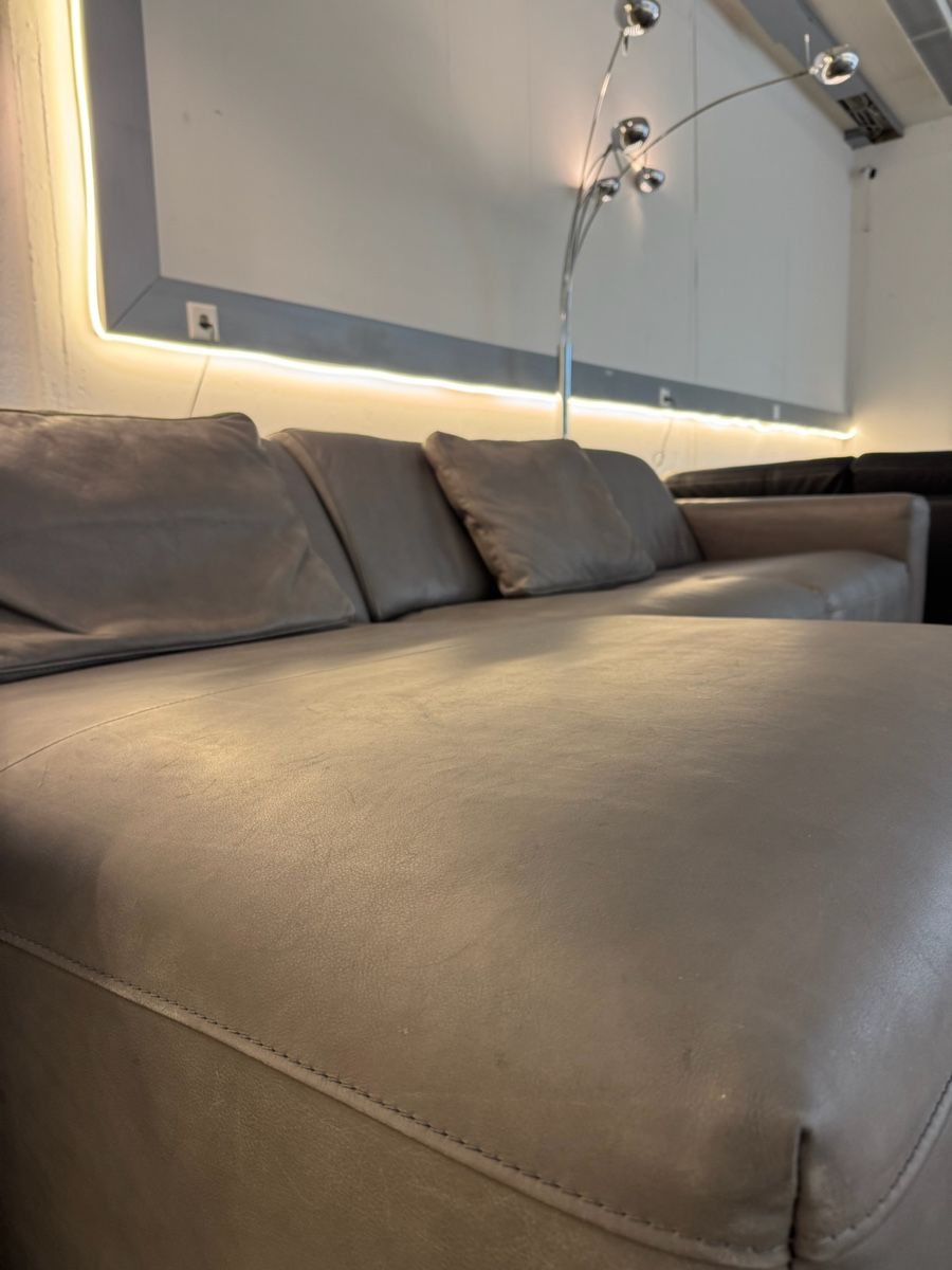 Sofas: Designer Ecksofa aus Schafsfell, Anchor Grey – Gebraucht aus Fehraltorf von Sofalab.swiss 6