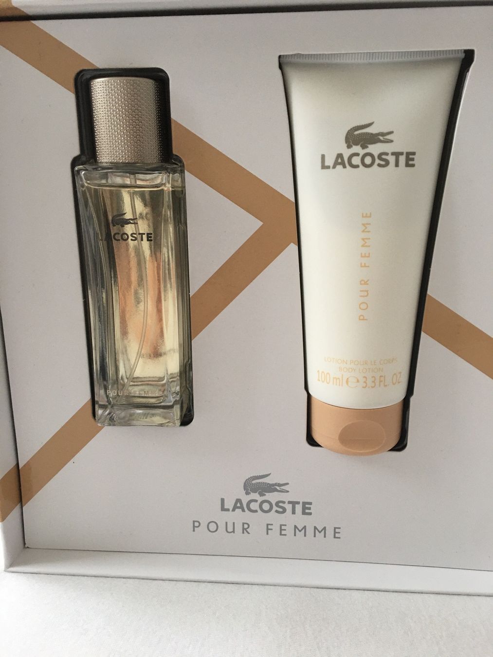 Lacoste Damen Set Femme Parfum 50 ml Bodylotion 100 ml (Neu