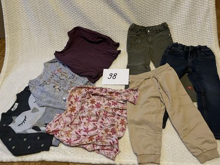 Kleiderpaket Gr.98