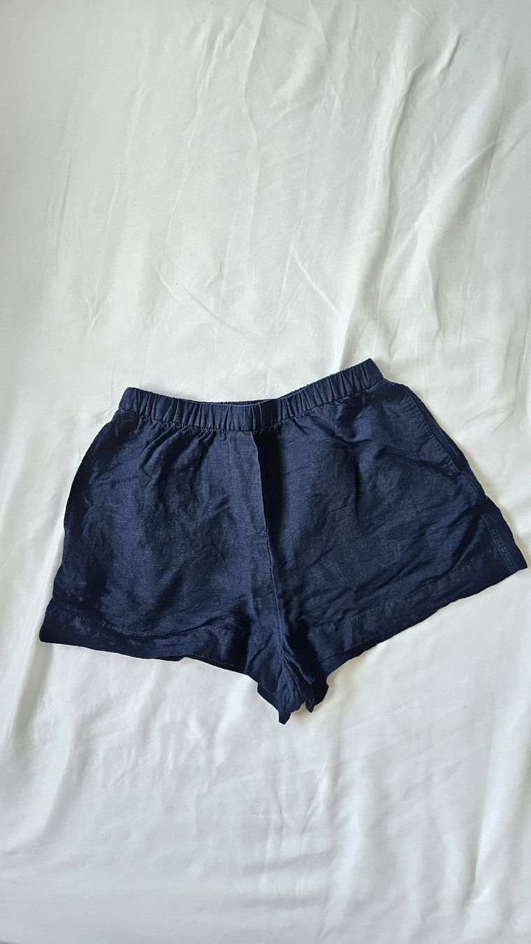 Oysho Pantaloni: Dunkelblaue Shorts – Usato da Zürich venduto da AlineW