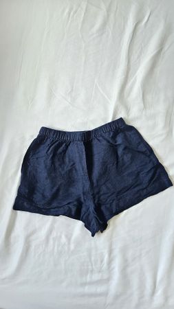 Dunkelblaue Shorts