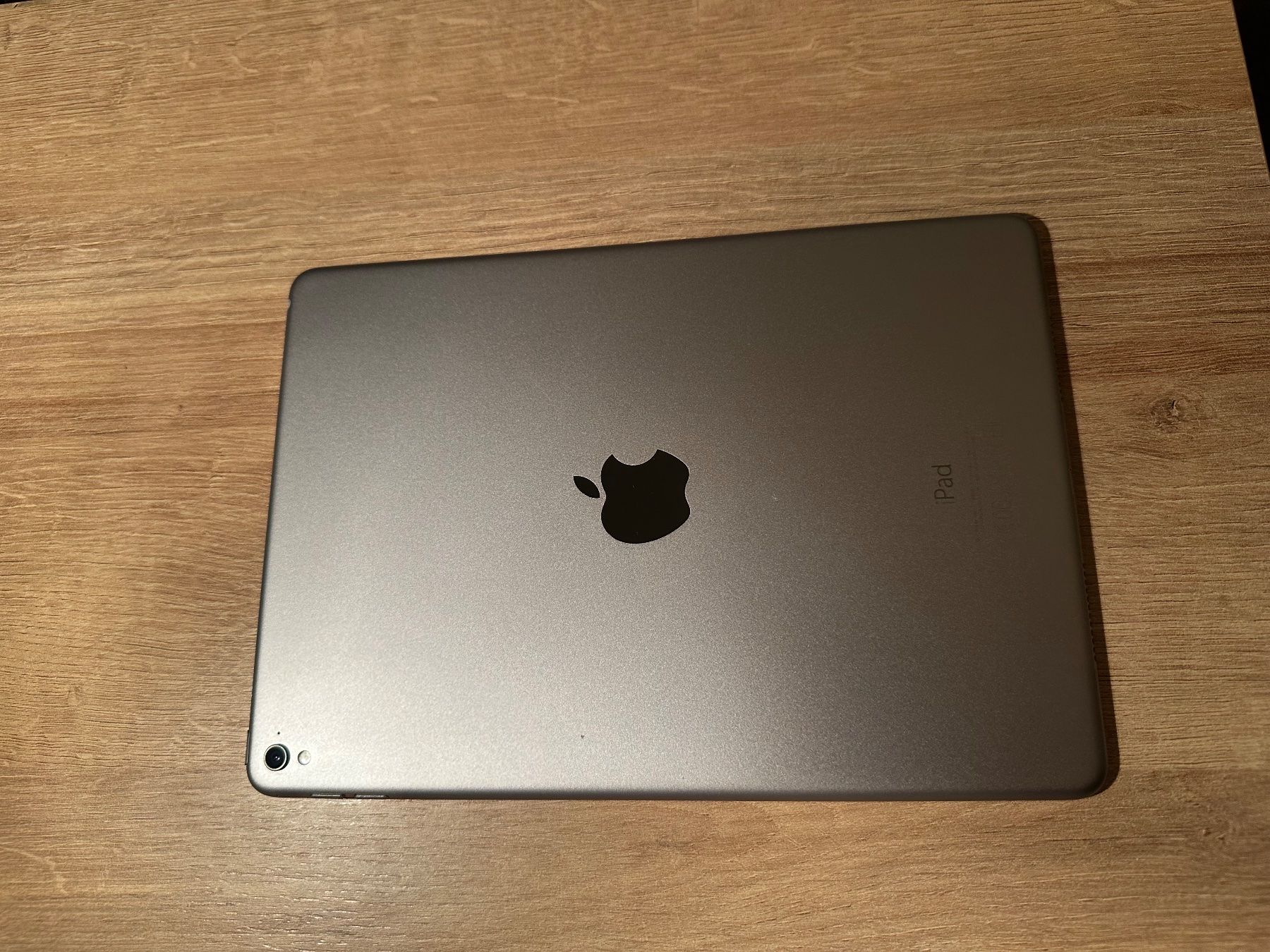 Apple Tablet PC: IPad 9.7 Pro 128 GB Space Grau A1673 – Usato da Trogen venduto da Blacktiger06 1