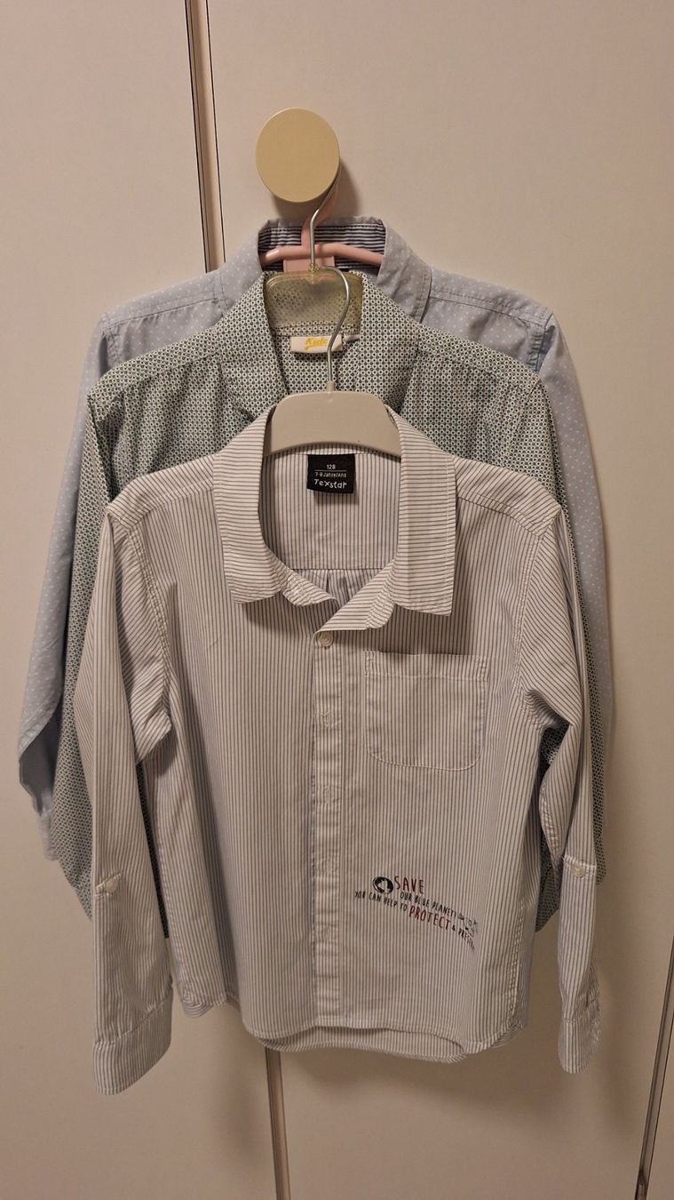 Camicie, T-shirt & Polo: 3 Jungenhemden Gr. 128 – Usato da Biberist venduto da rospel