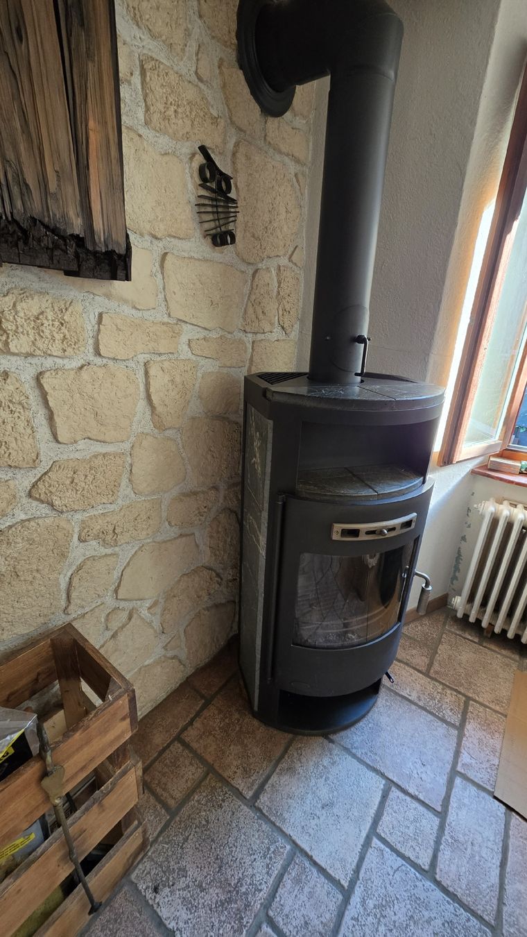 Stufe caminetto: Poêle à bois – Usato da Ollon VD venduto da c_zosso 1