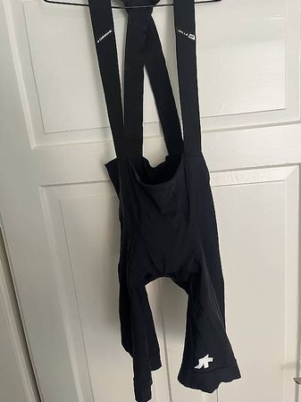 Assos Mille GT S11 Bib Shorts Herren L black schwarz