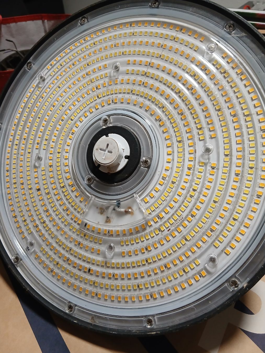 Lampen: 2x LED Hallenbeleüchtung  – Gebraucht aus Emmenbrücke von corinne041 1