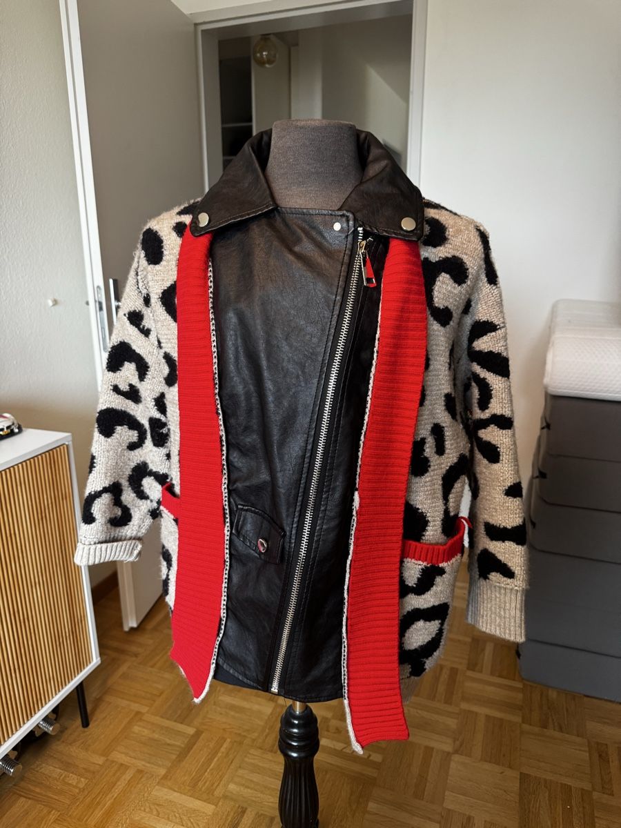 Giacche: Coole Designer Strickjacke mit Leder Gr. M - Hingucker! – Usato da Jona venduto da rob_kpp9