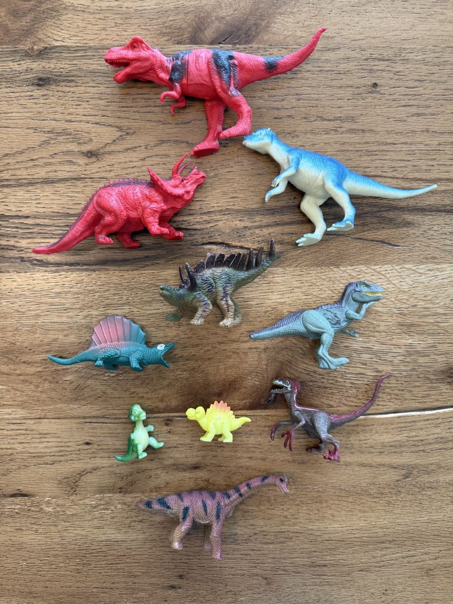 Figuren: Dinos 10 STK – Gebraucht aus Thalwil von SeeWald