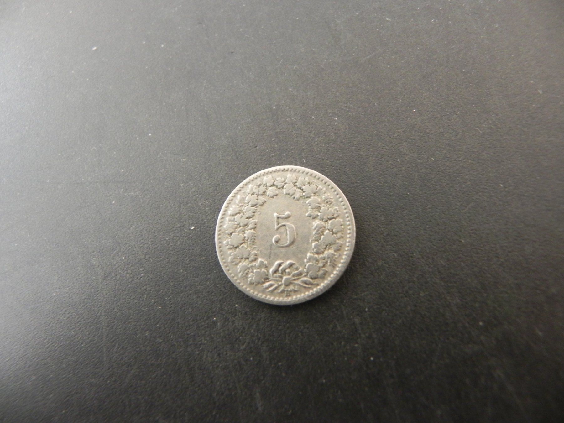 Tutti le monete: Schweiz 5 Rappen 1901 B – Usato da Biel/Bienne venduto da Gogolozi 1