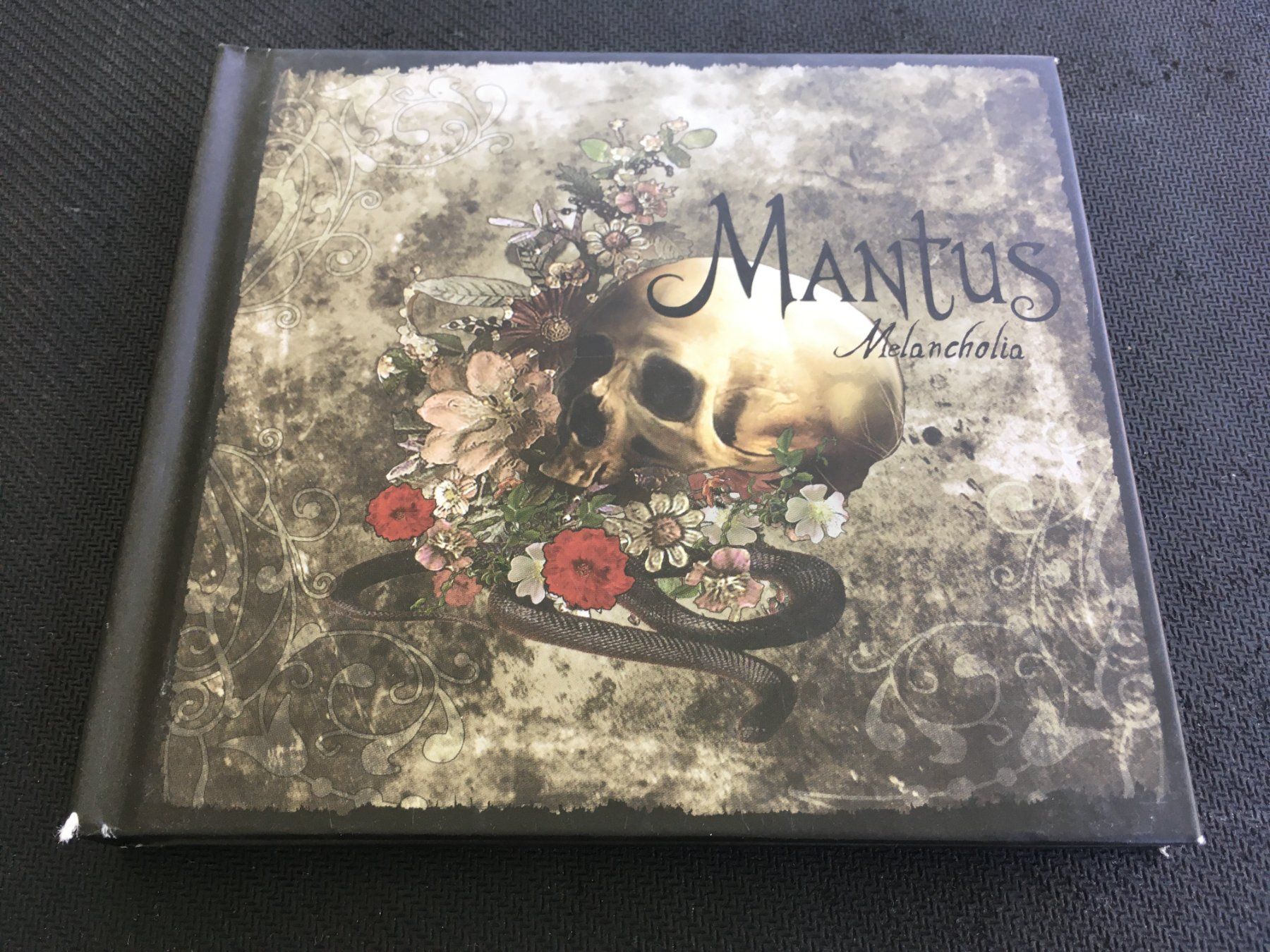 CDs: Mantus - Melancholia -CD- 2cd – Gebraucht aus St.Gallen von MedienJoe