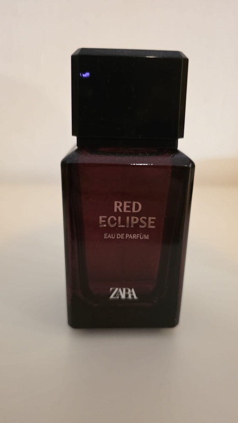 Zara Profumi & Eau de Toilette: Red Eclipse - Zara 99/100ml  – Usato da Lausanne venduto da Andonia