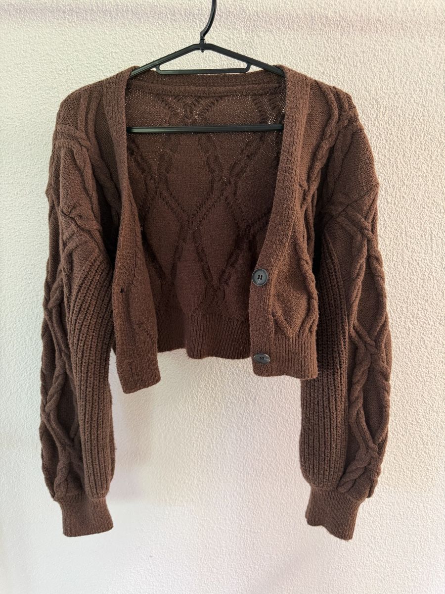 Pullover & Sweatshirts: Cardigan brown cable knit cropped size S  – Gebraucht aus Gränichen von Domsiiiii 1