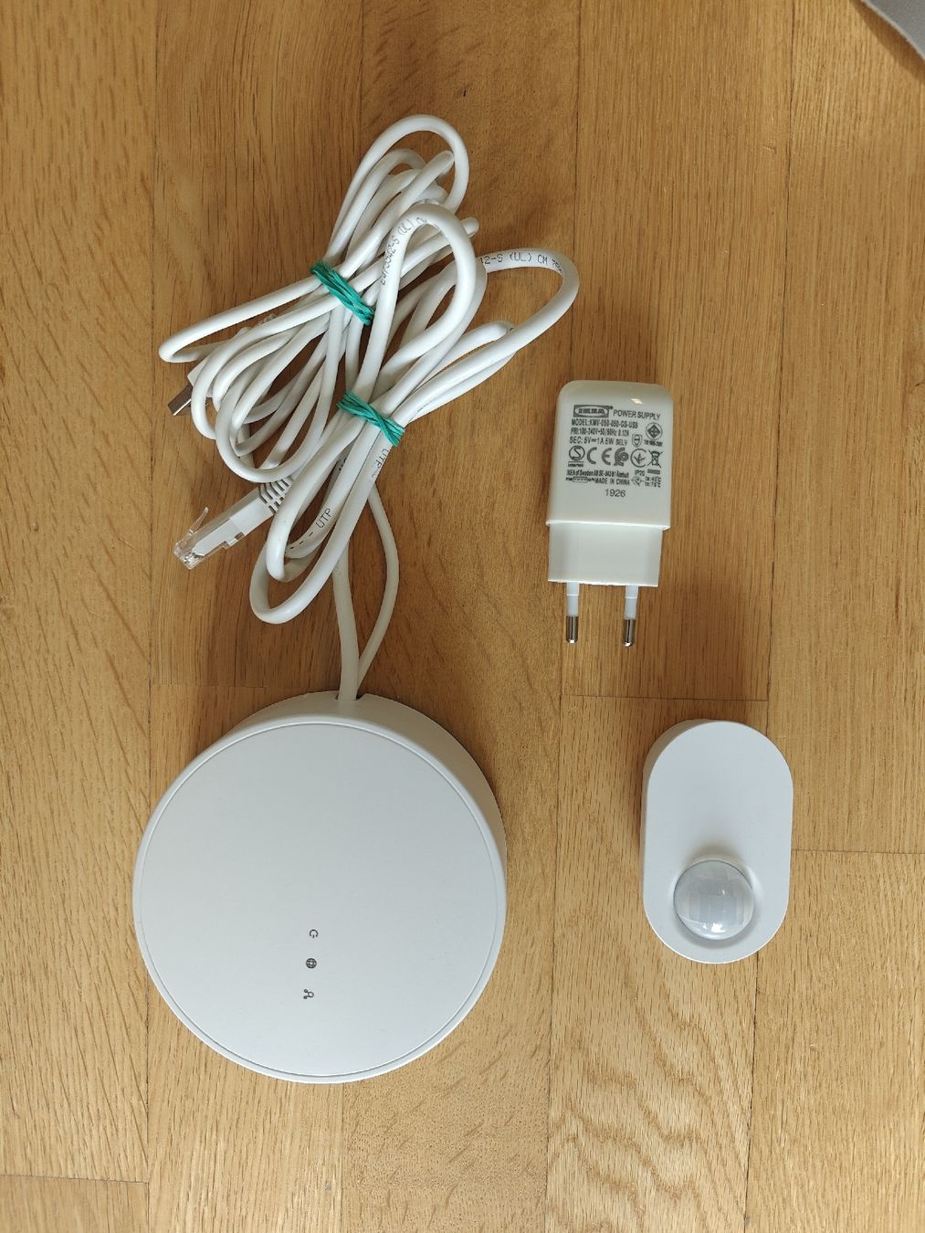 Hub & Switch: Ikea Tradfri Hub + Bewegungssensor – Usato da Wetzikon ZH venduto da Chefsichter