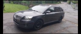 Toyota Avensis T25 zu verkaufen