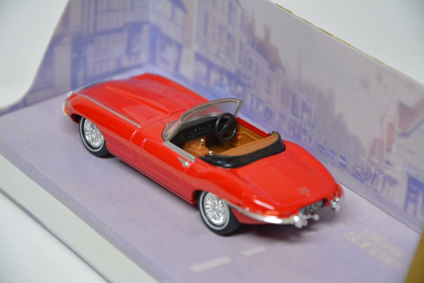 Jaguar Modellautos: Jaguar E Type 1968 MK 1 1/2 , Dinky 1:43 – Neu und originalverpackt aus Goldach von Feivel9 3