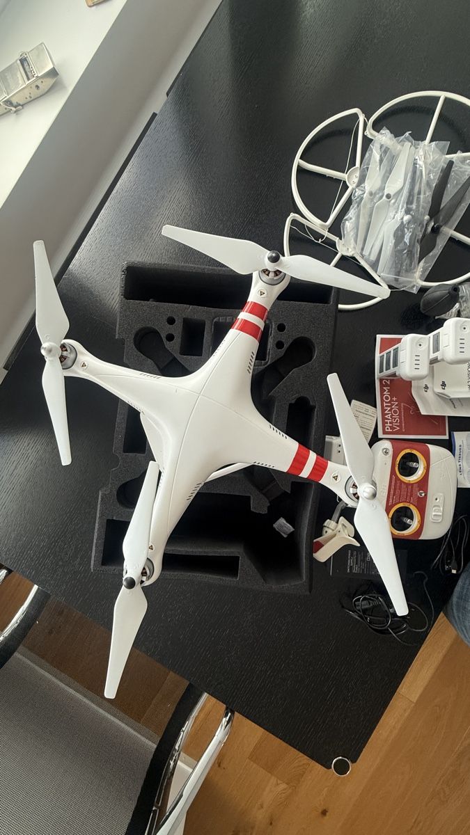 DJI RC Modellbau: DJI Phantom 2 Vision+ Komplettset – Gebraucht aus Schwellbrunn von Swisscosmopolit 6